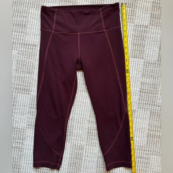 Athleta Burgundy Capri Leggings | Women’s Medium | High-Rise Athletic Yoga Pants - Picture 2 of 5